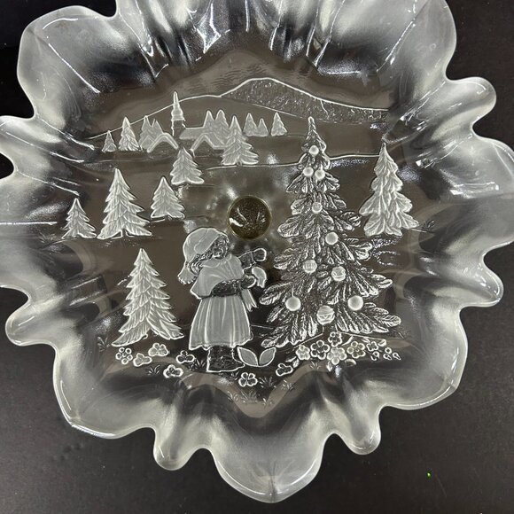 Mikasa Holiday Classics Christmas Crystal Footed Pedestal Bon Bon 9" shallow bow - Picture 10 of 11